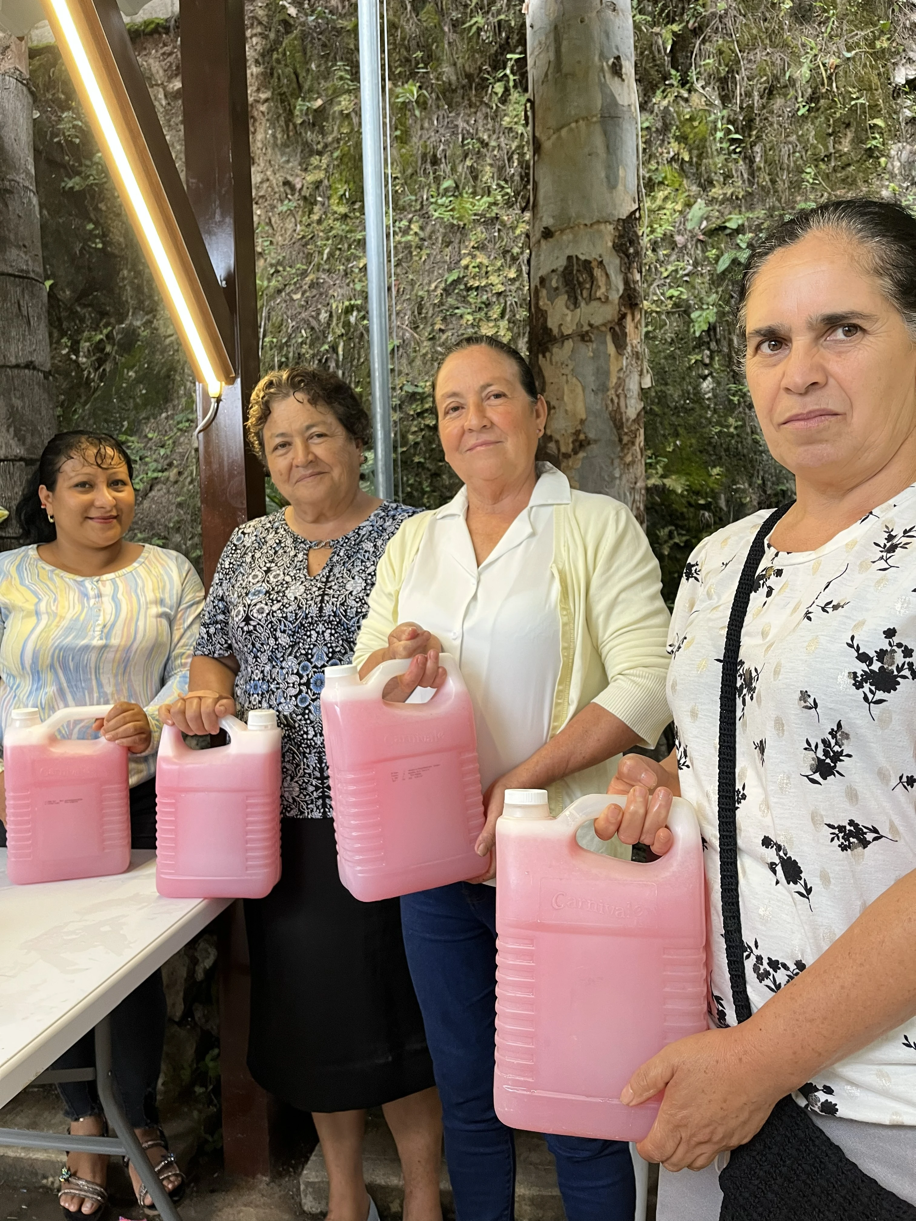 Taller de jabón líquido para manos. 