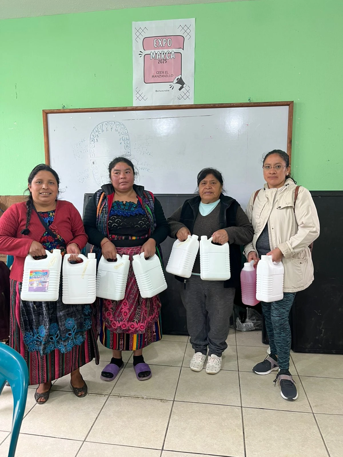 Taller de jabón líquido para manos. 